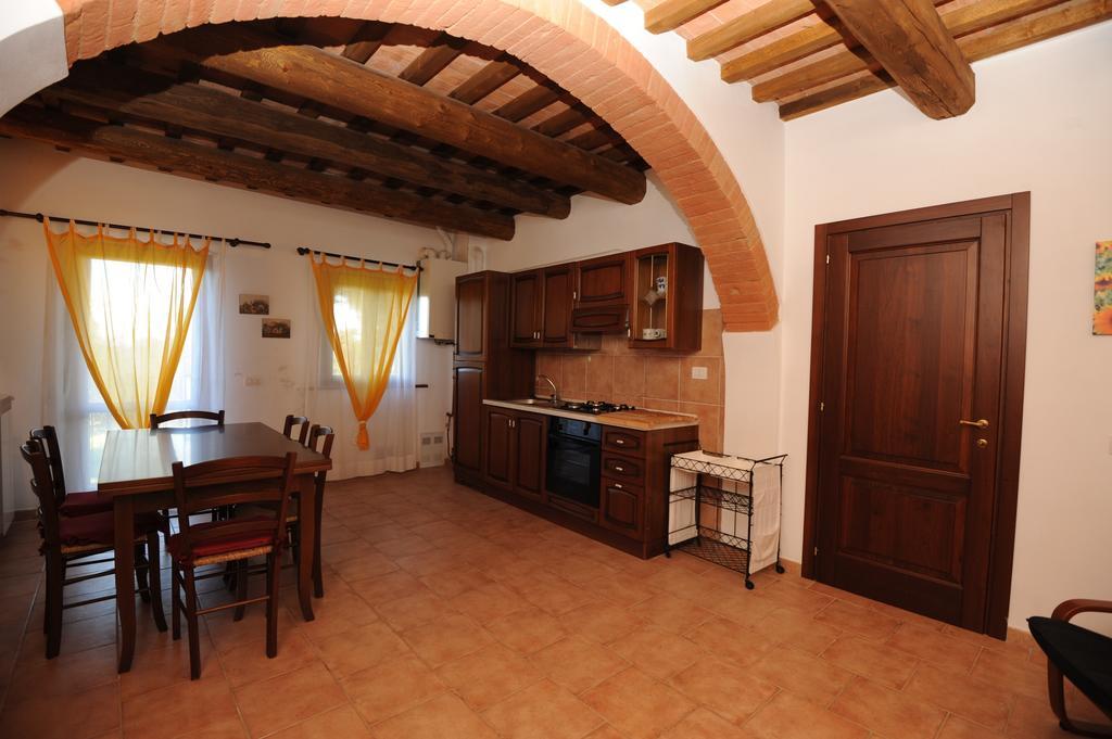 Fattoria Casanova Villa Palaia Ruang foto